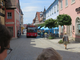 Bus in Neustadt/ Aisch Marktplatz